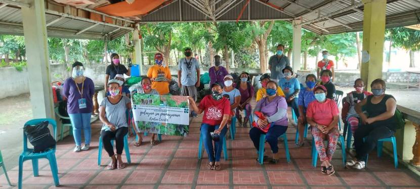 Muntinlupa City partners with DOST, UP-IPB to train communities on hydroponics, provides free seeds and seedlings to promote urban&nbsp;farming