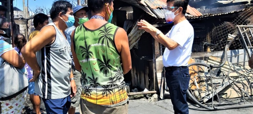 Fire razes residential area in Muntinlupa City, 200 families&nbsp;affected