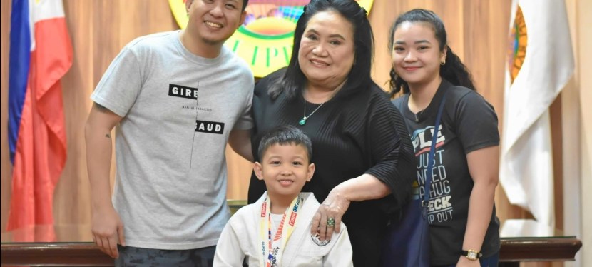 Young Jiu-jitsu gold medalist welcomed by Las Piñas City Mayor&nbsp;Aguilar